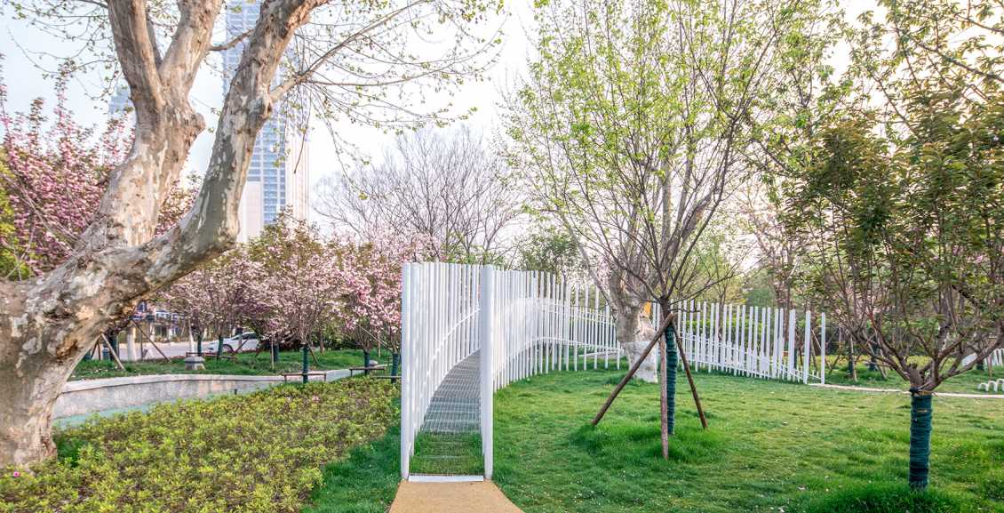 山西非标定制滑梯：如何保养不锈钢滑梯？