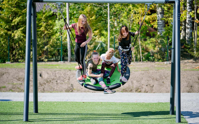 山西户外无动力游乐设备如何进行景观主题包装设计？