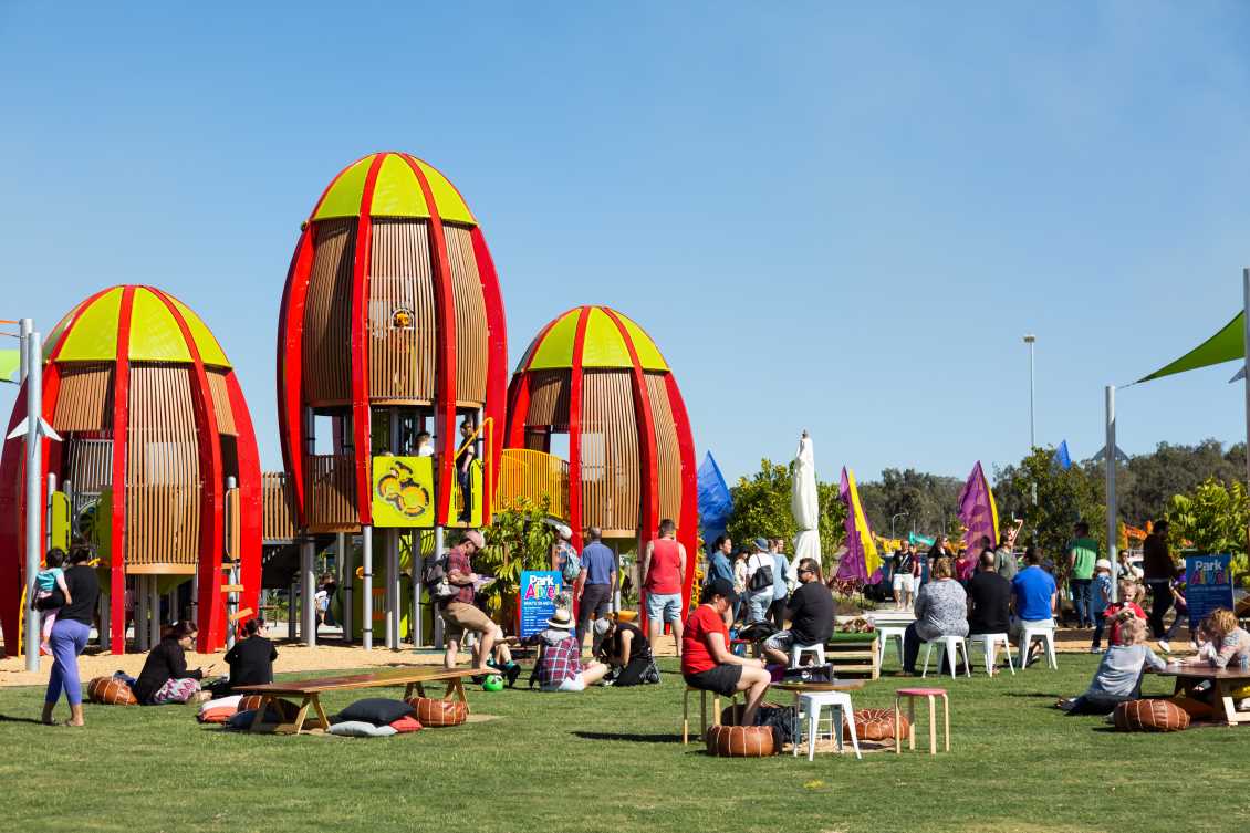 山西主题乐园定制：大型游乐场游乐设备对孩子的成长有哪些好处？