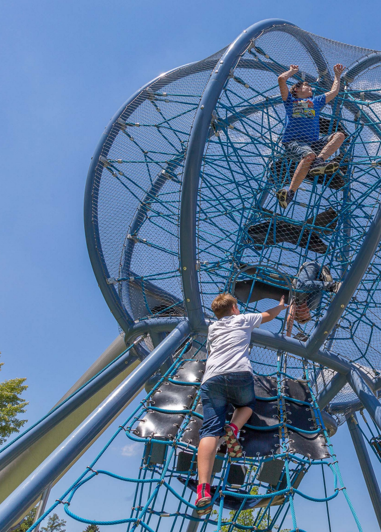 山西户外无动力设备如何激活公共空间，促进邻里互动？